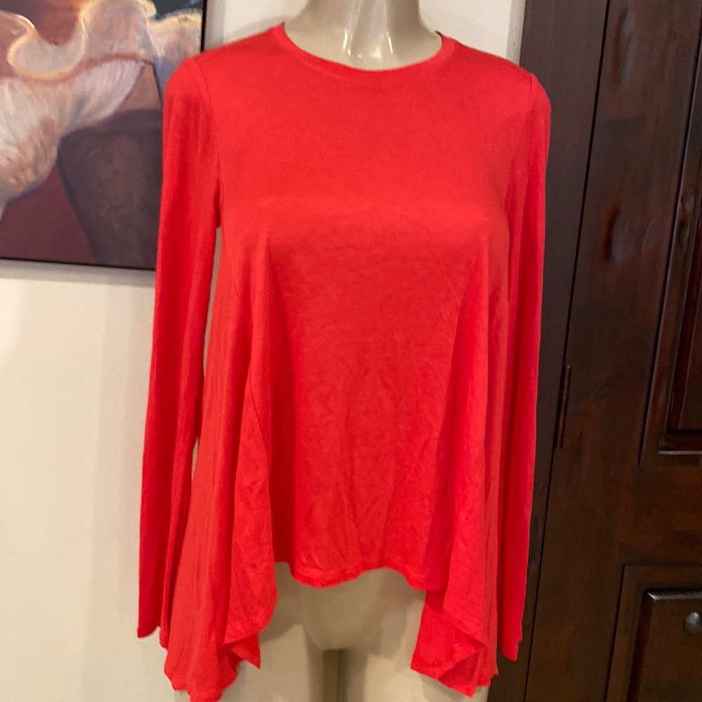 Bcbg max Azria red low high long sleeves top shirt xs